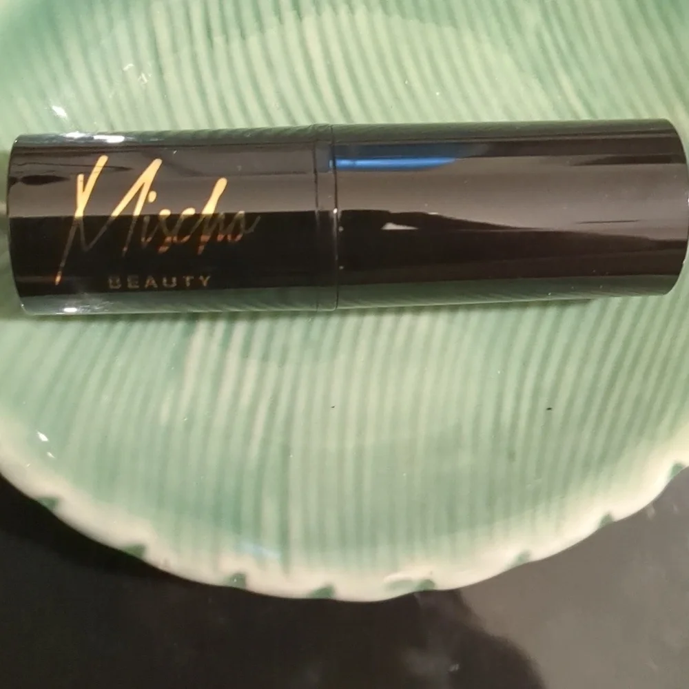 Mischo Beauty Lipstick